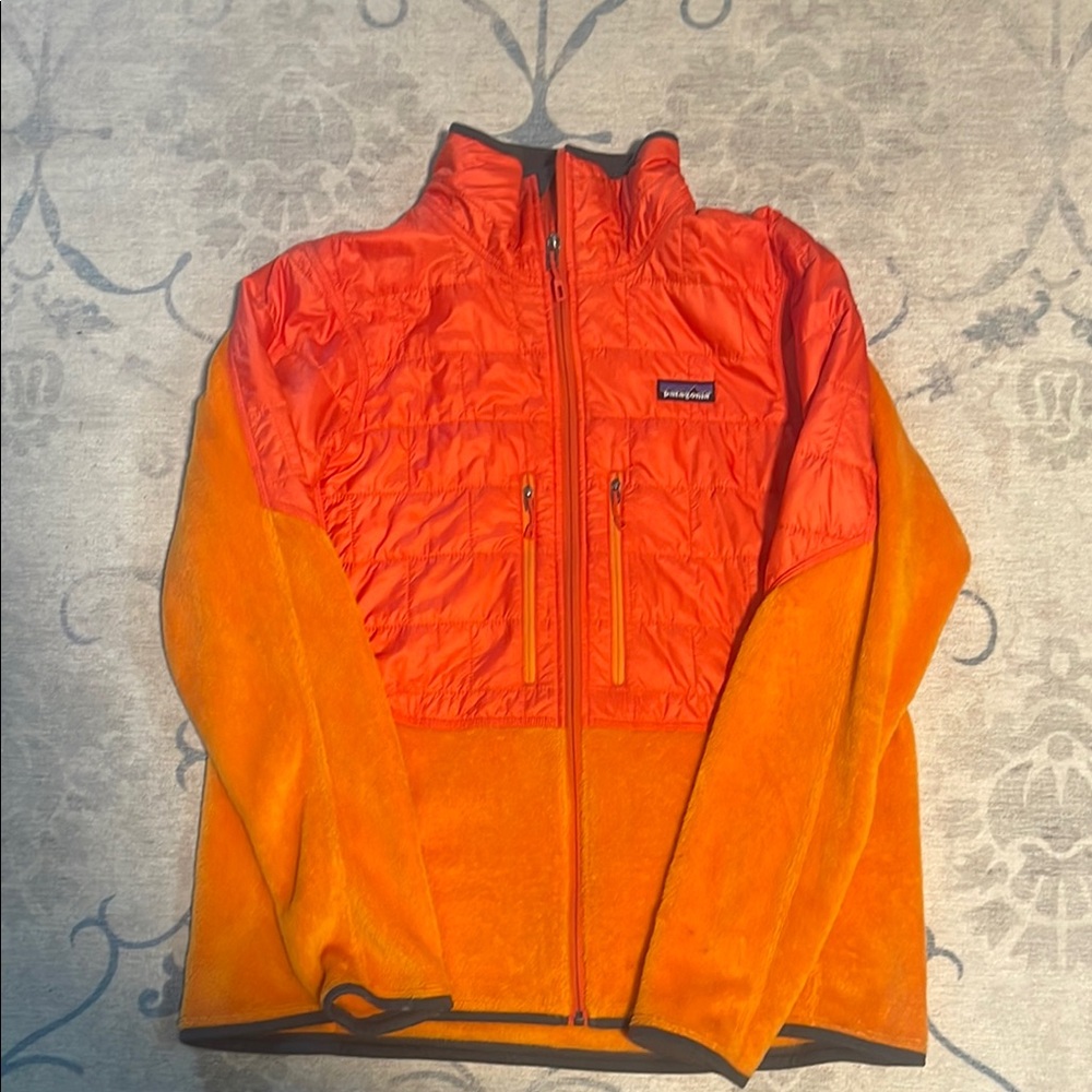 Patagonia fleece nano puff jacket